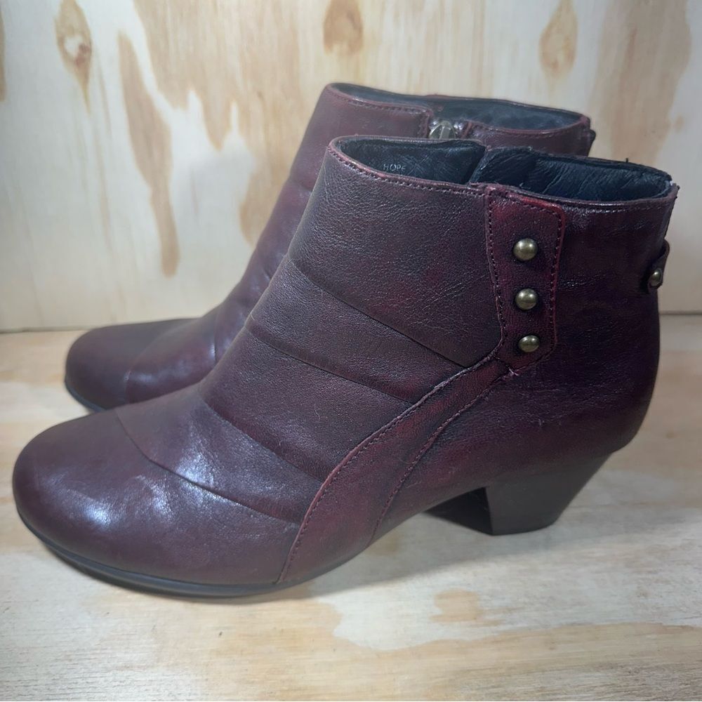 Earth Burgundy Ankle Boots Women’s Size 8.5